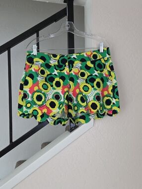 crown & ivy Green Floral Scallop-Hem High Waist Shorts Size 8